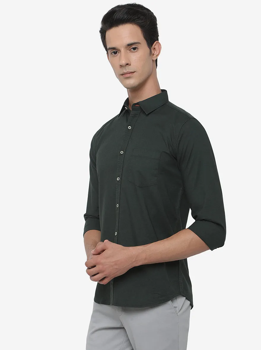 Dark Green Solid Slim Fit Semi Casual Shirt | JadeBlue