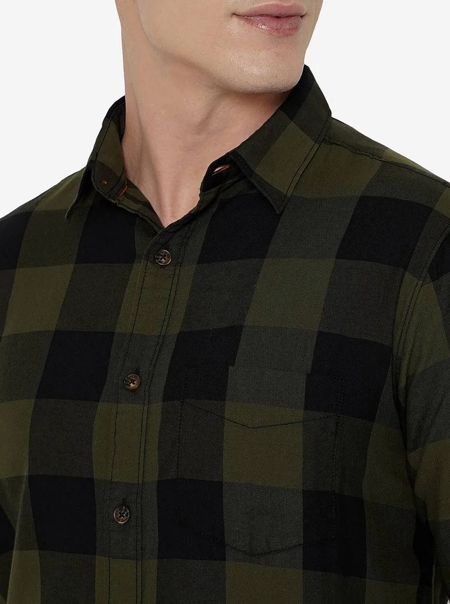 Navy Blue & Green Checked Slim Fit Semi Casual Shirt | JadeBlue